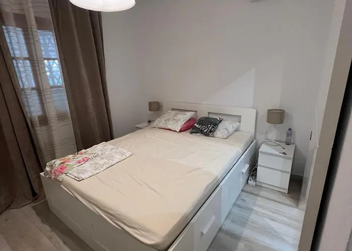 公寓 Piso Helsinki 托雷维耶哈
